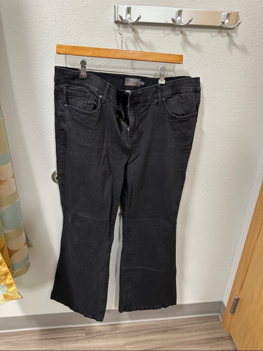 torrid 22R Black Flare Jeans - Women’s